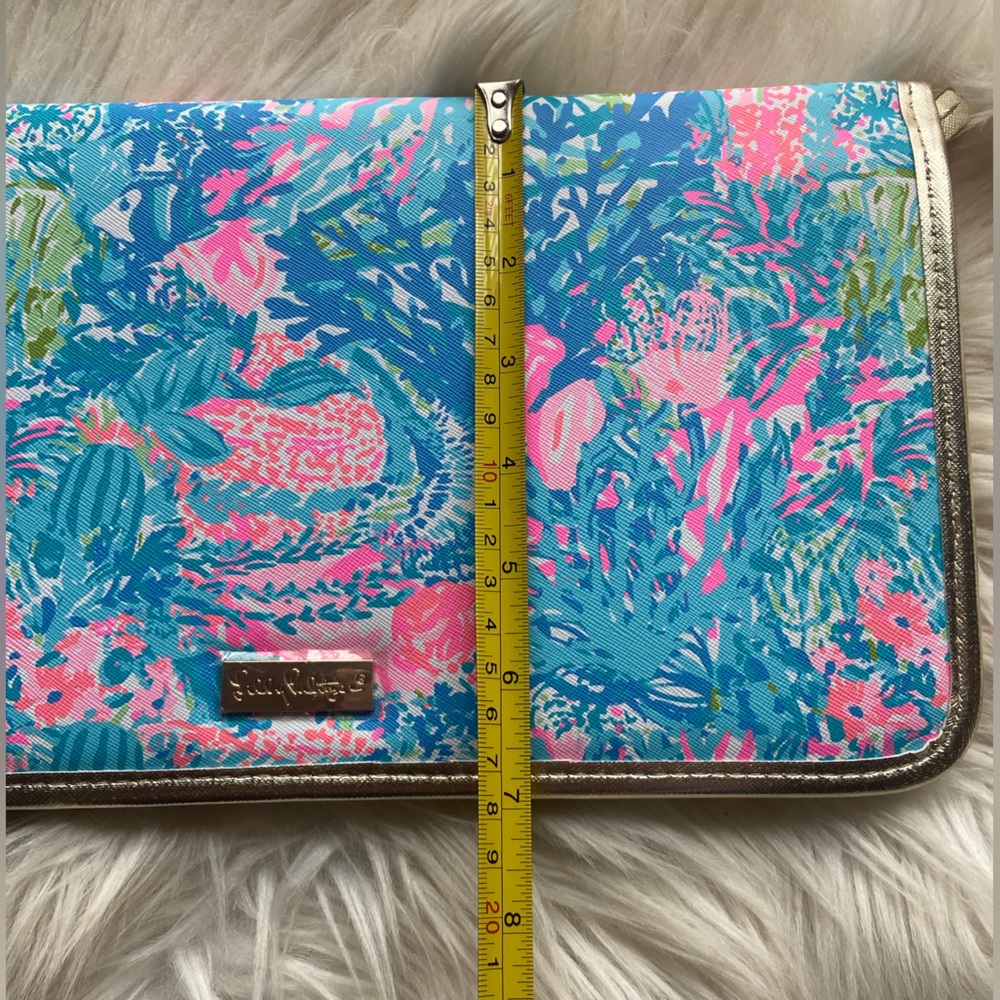Lily Pulitzer Travel Organizer Clutch. - Picture 6 of 8